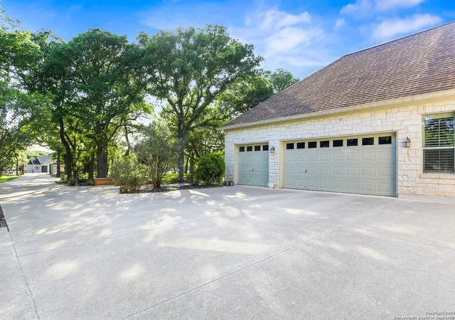 3rd image of 436 Hidden Springs, Spring Branch, TX 78070 | MLS# 1845498