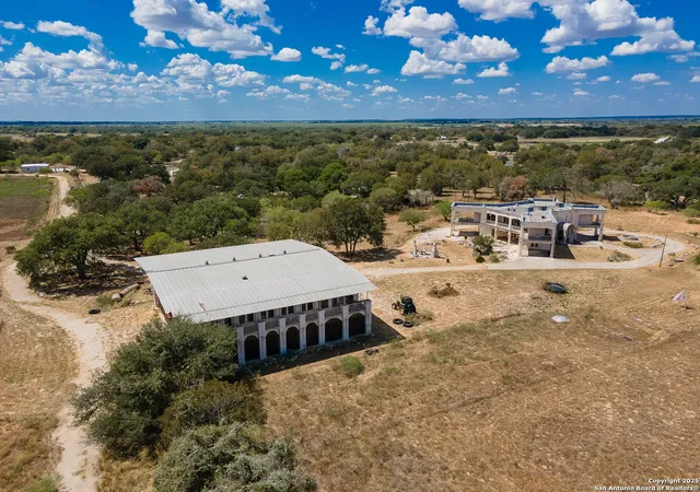 Photo 4 of Single family home for sale at 350 Ridgeview, Pleasanton, TX 78064 | MLS# 1845745 | Listing updated on 2026-02-27