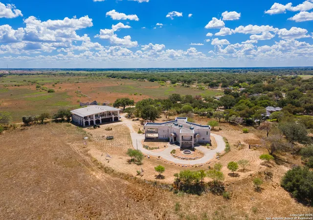 Photo 3 of Single family home for sale at 350 Ridgeview, Pleasanton, TX 78064 | MLS# 1845745 | Listing updated on 2026-02-27
