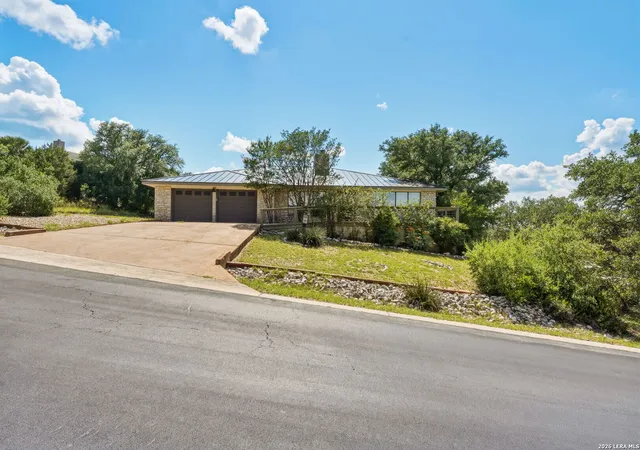 Homes for sale in Horseshoe Bay, TX | 110 Highlands Blvd, Horseshoe Bay, TX 78657 | MLS# 1845766