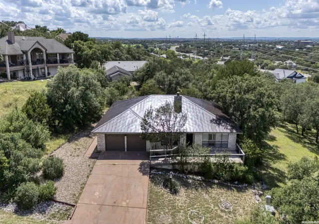 Homes for sale in Horseshoe Bay, TX | 110 Highlands Blvd, Horseshoe Bay, TX 78657 | MLS# 1845766