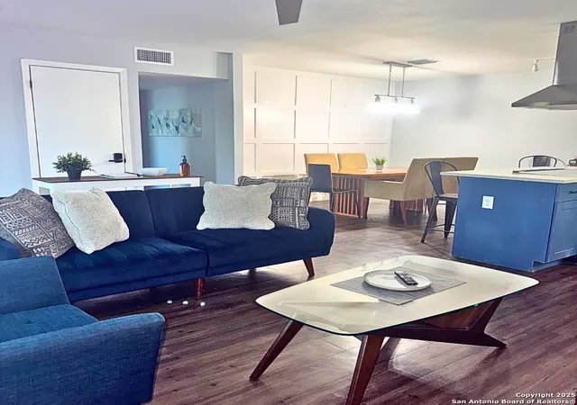 Photo 1 of Single family home for sale at 4542 Lyceum, San Antonio, TX 78229 | MLS# 1845787 | Listing updated on 2026-04-10