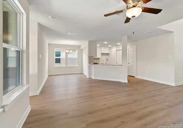 Photo 4 of Sale Pending at 5923 Willow Point Blvd, San Antonio, TX 78219 | MLS# 1845976 | Listing updated on 2026-01-26
