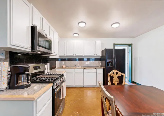 Photo 1 of Sale Pending at 563 Misty Glen, Canyon Lake, TX 78133 | MLS# 1846004 | Listing updated on 2026-04-13