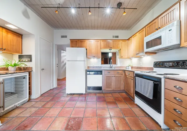 Condo for sale at 3102 Eisenhauer #B-14, San Antonio, TX 78209 | MLS# 1846054 | Listing updated on 2025-09-02
