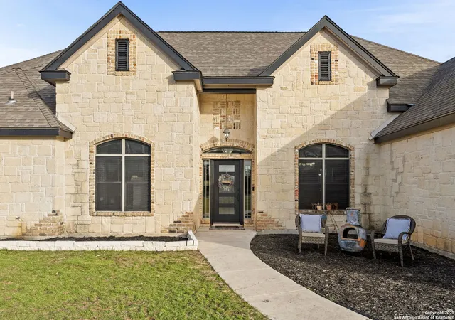 Photo 4 of Single family home for sale at 701 Kreutzberg, Boerne, TX 78006 | MLS# 1846069 | Listing updated on 2025-11-20