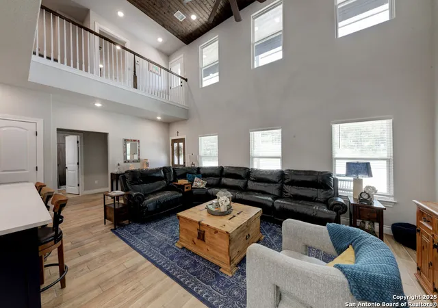 Photo 3 of Single family home for sale at 624 Highland, Canyon Lake, TX 78133 | MLS# 1846178 | Listing updated on 2025-12-21