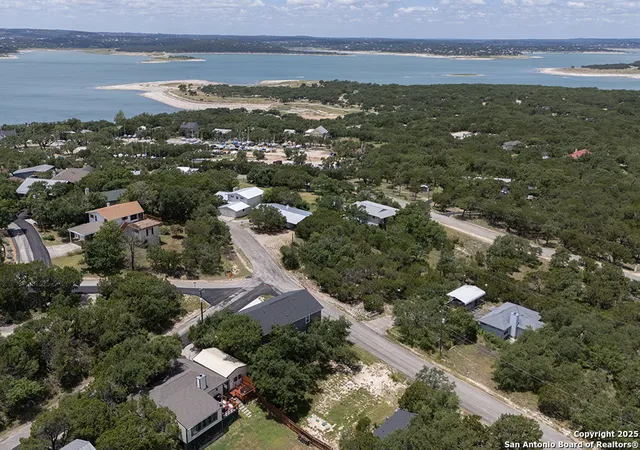 Photo 35 of Single family home for sale at 624 Highland, Canyon Lake, TX 78133 | MLS# 1846178 | Listing updated on 2025-12-21