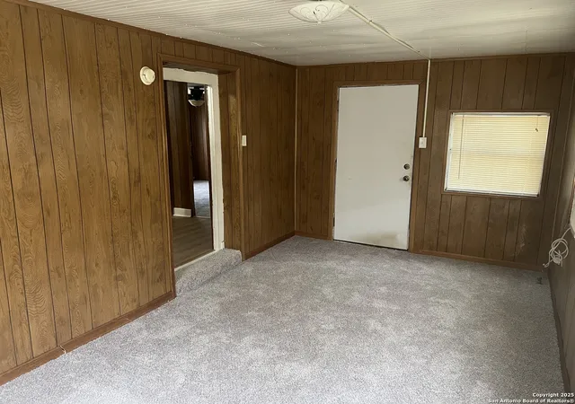 Photo 8 of Manufactured home for sale at 719 N Doughty, Rockport, TX 78382 | MLS# 1846262 | Listing updated on 2025-07-22
