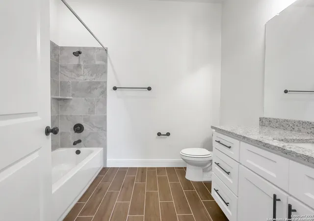Photo 3 of Single family home for sale at 1218 High Point Lot #521, Spring Branch, TX 78070 | MLS# 1846323 | Listing updated on 2025-11-09