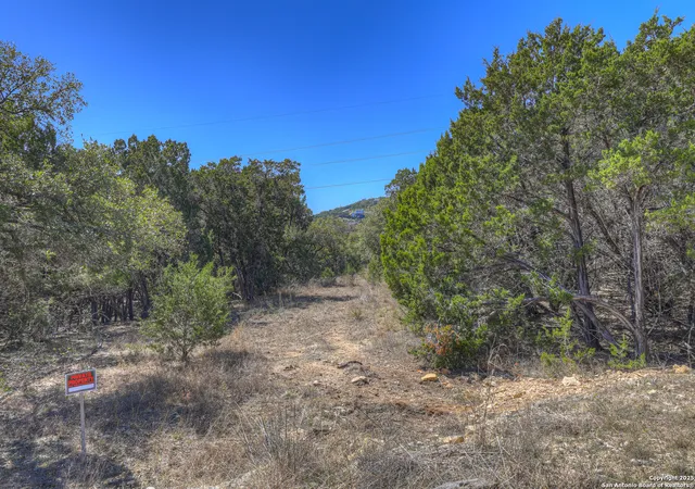 Photo 4 of Sale Pending at 491 Gallagher Dr, Canyon Lake, TX 78133 | MLS# 1846570 | Listing updated on 2026-08-17