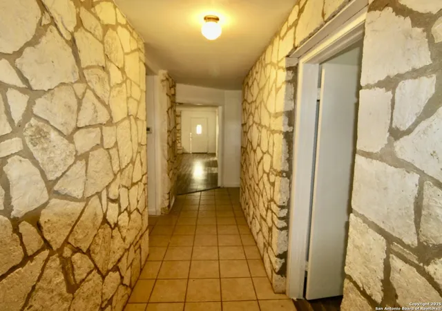 4th image of 246 County Road 7611, Devine, TX 78016 | MLS# 1846735