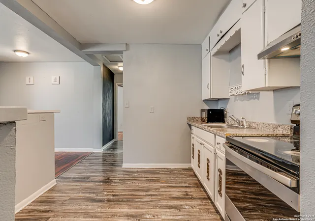 Photo 3 of Single family home for sale at 3326 W Travis, San Antonio, TX 78207 | MLS# 1846763 | Listing updated on 2025-03-10