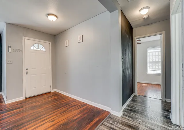 Photo 4 of Single family home for sale at 3326 W Travis, San Antonio, TX 78207 | MLS# 1846763 | Listing updated on 2025-03-10