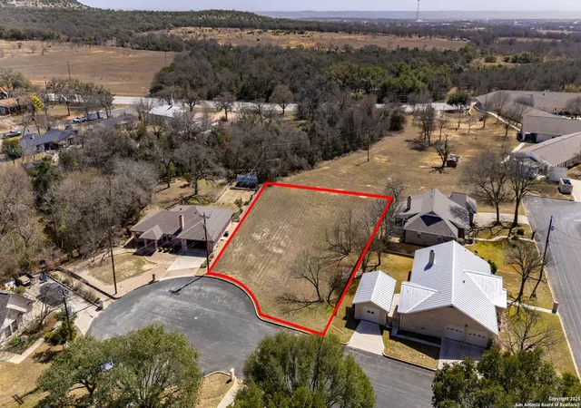 Photo 1 of Land for sale at 2009 Woodway Ct, Fredericksburg, TX 78624 | MLS# 1847081 | Listing updated on 2025-03-16