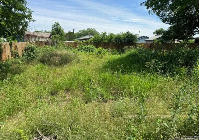 Photo 4 of Single family home for sale at 123 Yuma, San Antonio, TX 78211 | MLS# 1847108 | Listing updated on 2025-12-16