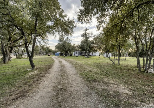 Photo 3 of Sale Pending at 127 Eden Ranch, Canyon Lake, TX 78133 | MLS# 1847157 | Listing updated on 2025-09-23