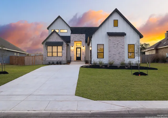 5th image of 632 Oak Creek, Seguin, TX 78155 | MLS# 1847163