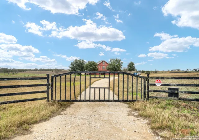image of 3893 State Hwy 97, Floresville, TX 78114 | MLS# 1847284
