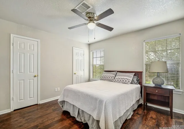 Photo 3 of Single family home for sale at 172 Springtree Pkwy, Cibolo, TX 78108 | MLS# 1847300 | Listing updated on 2025-03-18