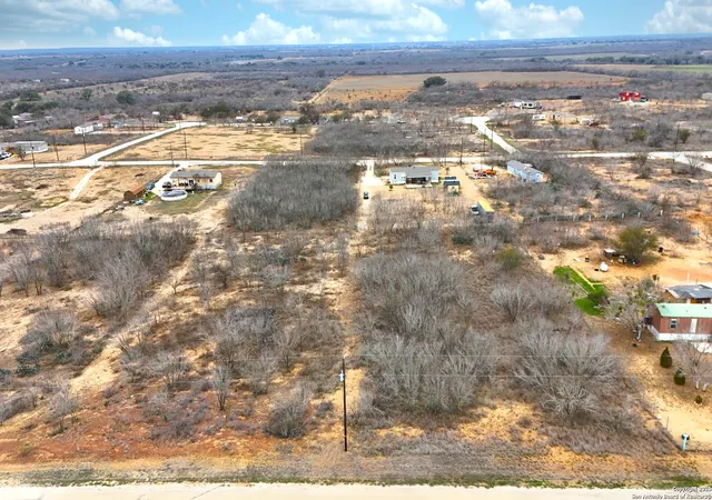 4th image of 116 County Road 2666, Devine, TX 78016 | MLS# 1847321