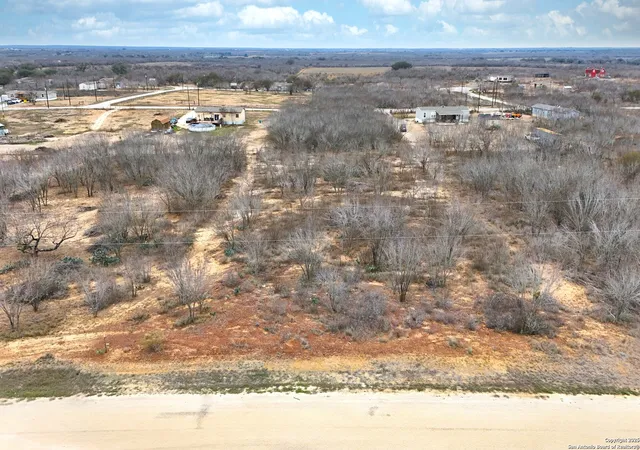 1st image of 118 County Road 2666, Devine, TX 78016 | MLS# 1847406