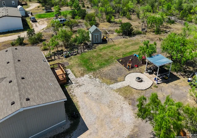 Photo 3 of Single family home for sale at 342 Pr 4653, Hondo, TX 78861 | MLS# 1847454 | Listing updated on 2026-01-21