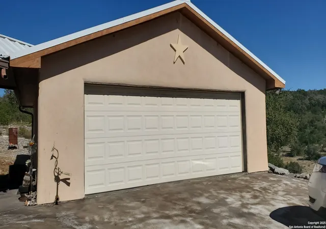 Photo 3 of Single family home for sale at 137 Pr 3501, Mico, TX 78056 | MLS# 1847478 | Listing updated on 2025-03-17