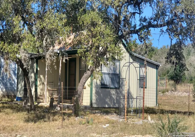 Photo 4 of Single family home for sale at 137 Pr 3501, Mico, TX 78056 | MLS# 1847478 | Listing updated on 2025-03-17