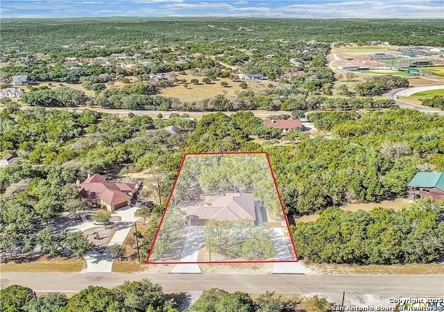 Photo 1 of Single family home for sale at 1171 Heritage Hill, Canyon Lake, TX 78133 | MLS# 1847546 | Listing updated on 2025-09-18