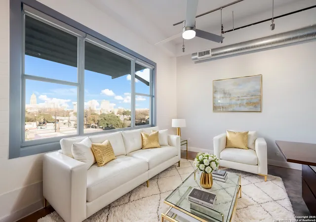 Photo 3 of Sale Pending at 831 S Flores St #2410, San Antonio, TX 78204 | MLS# 1847610 | Listing updated on 2025-10-17