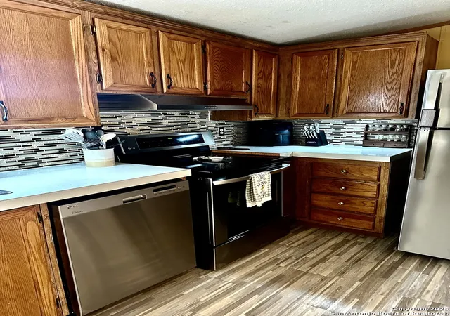 Photo 2 of Manufactured home for sale at 171 Shadow Mountain, Spring Branch, TX 78070 | MLS# 1847627 | Listing updated on 2025-03-14