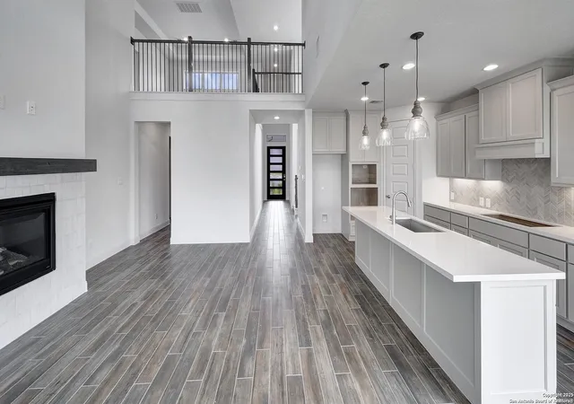 Photo 4 of Sale Pending at 10323 Redding Bnd, San Antonio, TX 78257 | MLS# 1847662 | Listing updated on 2025-09-12