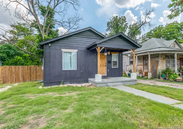 2nd image of 614 Delmar St, San Antonio, TX 78210 | MLS# 1847805