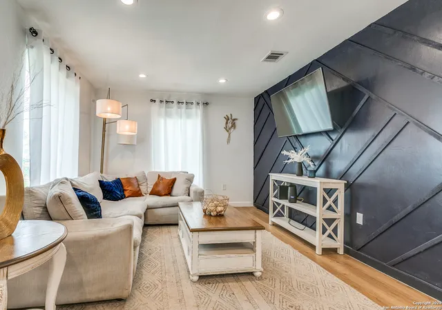 5th image of 614 Delmar St, San Antonio, TX 78210 | MLS# 1847805