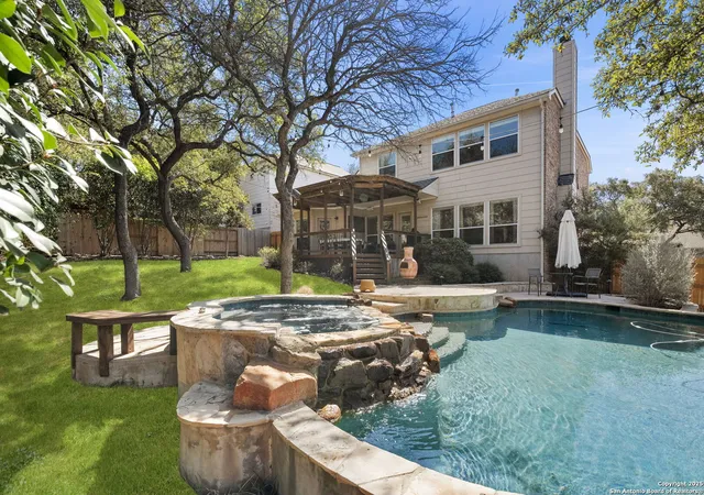 Photo 3 of Single family home for sale at 8615 Solano Dr, Helotes, TX 78023 | MLS# 1847819 | Listing updated on 2025-03-15