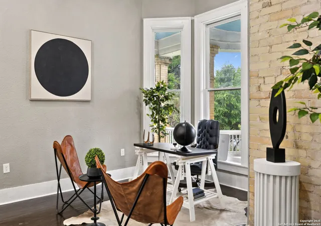 Photo 3 of Single family home for sale at 339 W Woodlawn Avenue, San Antonio, TX 78212 | MLS# 1847829 | Listing updated on 2025-08-23