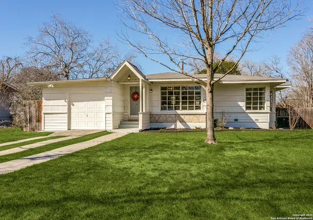Photo 4 of Single family home for sale at 447 Harmon, San Antonio, TX 78209 | MLS# 1847995 | Listing updated on 2025-03-17