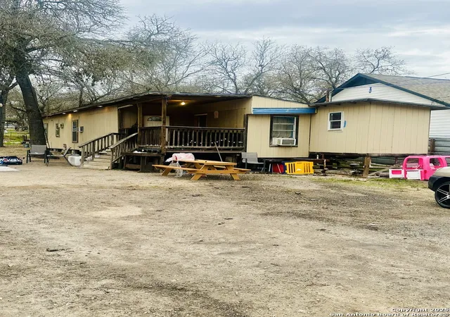 Manufactured home for sale at 23015 Deer Run Dr, San Antonio, TX 78264 | MLS# 1848204