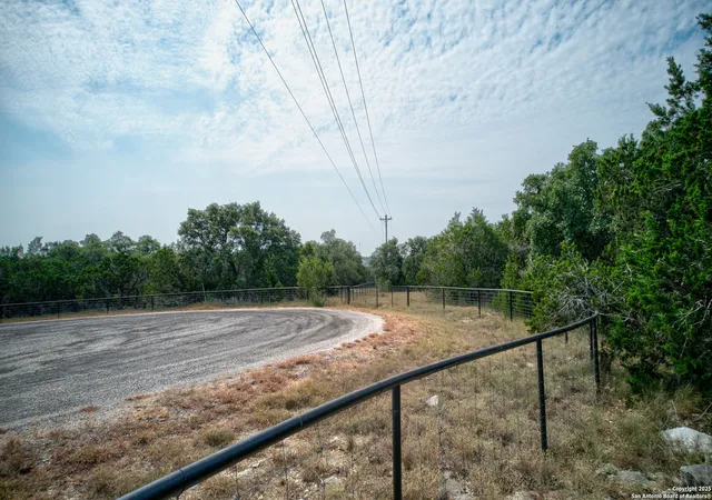 31st image of 100 Sweet Clover Dr, Spring Branch, TX 78070 | MLS# 1848450