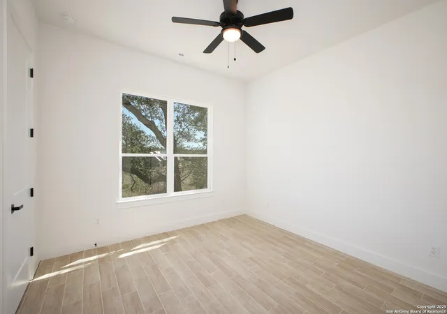 Photo 3 of Single family home for sale at 211 Serenity Pass, Spring Branch, TX 78070 | MLS# 1848639 | Listing updated on 2025-03-17