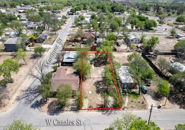 Photo 3 of Sale Pending at 205 W Canales, Uvalde, TX 78801 | MLS# 1848721 | Listing updated on 2025-10-19