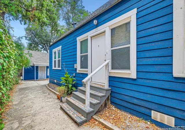 Photo 2 of Multi family home for sale at 432 Fulton, San Antonio, TX 78212 | MLS# 1848745 | Listing updated on 2026-01-24