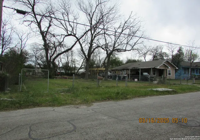 Photo 1 of Land for sale at 516 Potomac, San Antonio, TX 78202 | MLS# 1848811 | Listing updated on 2025-10-21