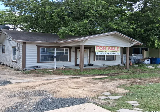 Photo 3 of Single family home for sale at 614 W Hildebrand, San Antonio, TX 78212 | MLS# 1849209 | Listing updated on 2026-08-02