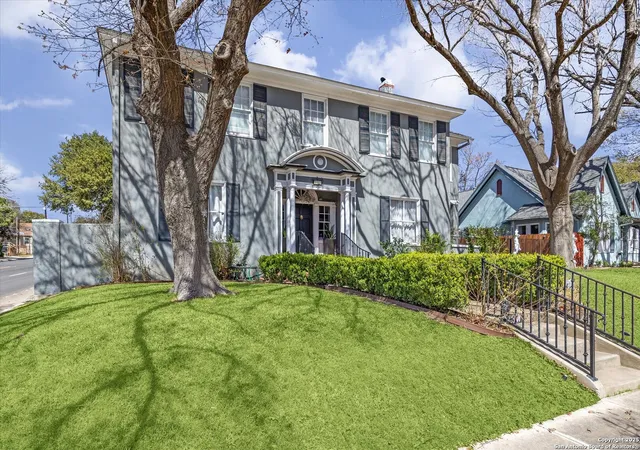 Photo 1 of Single family home for sale at 343 W Gramercy Pl, San Antonio, TX 78212 | MLS# 1849491 | Listing updated on 2025-06-04