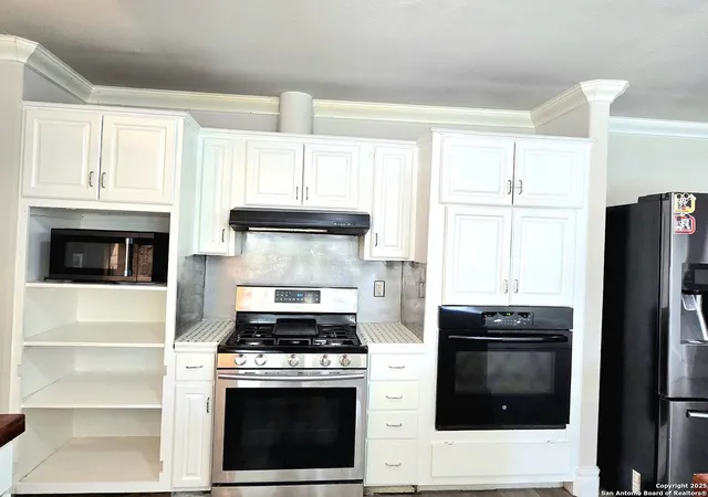 Photo 3 of Single family home for sale at 5894 Castle Run, San Antonio, TX 78218 | MLS# 1849506 | Listing updated on 2026-05-24