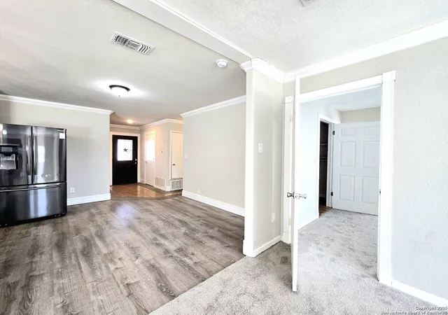 Photo 4 of Single family home for sale at 5894 Castle Run, San Antonio, TX 78218 | MLS# 1849506 | Listing updated on 2026-05-24