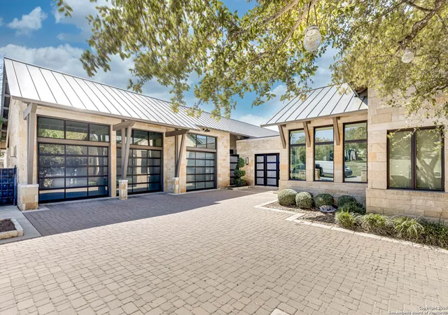 Photo 2 of Single family home for sale at 24527 Cliff Line, San Antonio, TX 78257 | MLS# 1849739 | Listing updated on 2025-10-12