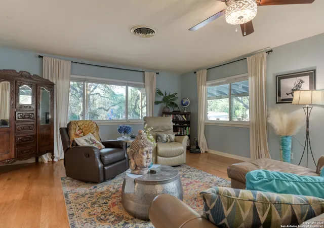 Photo 3 of Single family home for sale at 14152 Antonio Dr, Helotes, TX 78023 | MLS# 1849814 | Listing updated on 2025-03-18